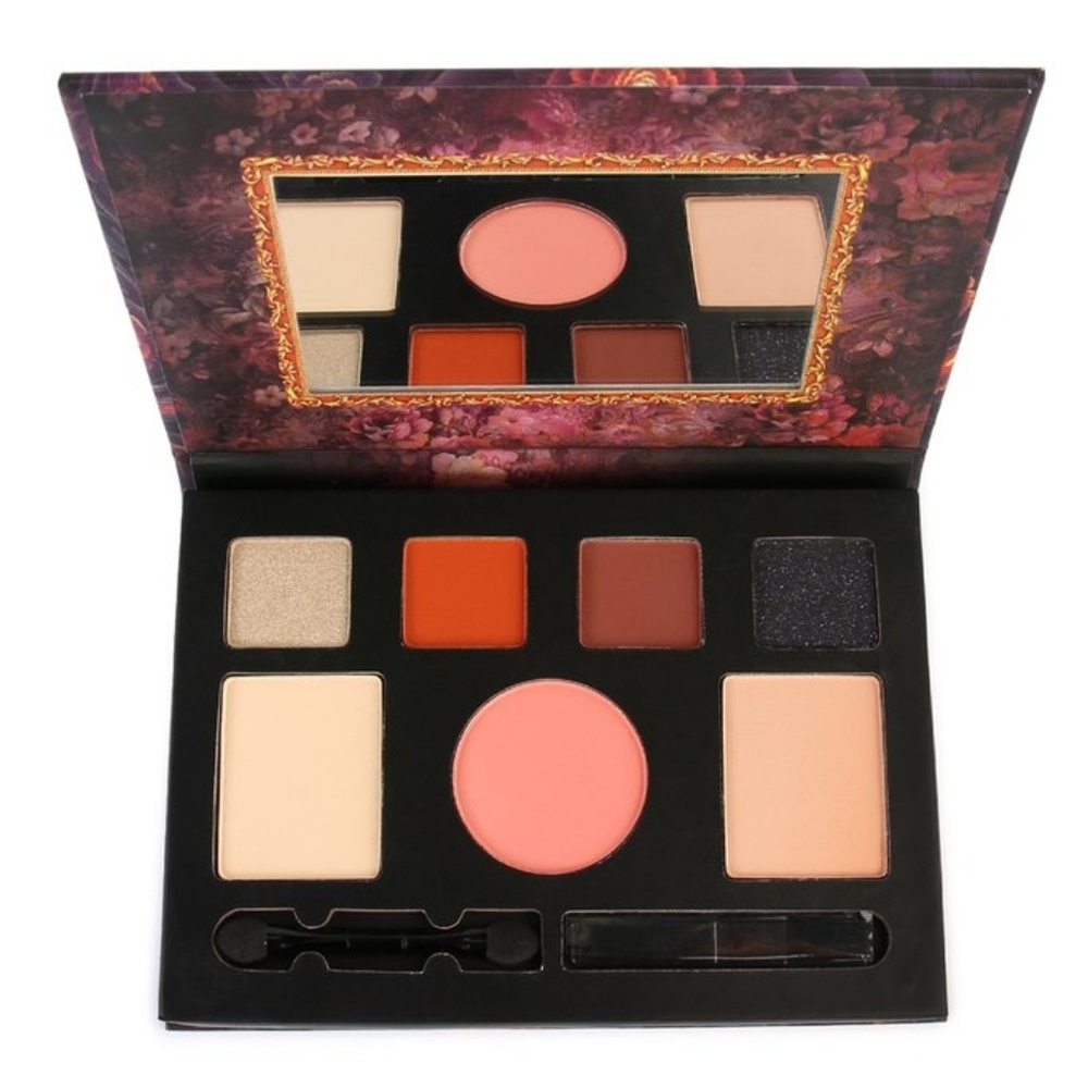 Okalan Makeup Set